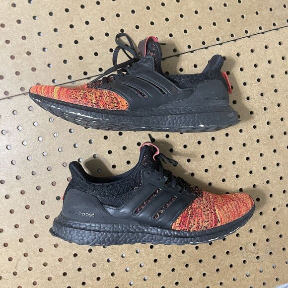Adidas UltraBoost Shoes Mens 11 Red Game of Thrones 4.0 House Targaryen Dragons - Picture 4 of 11